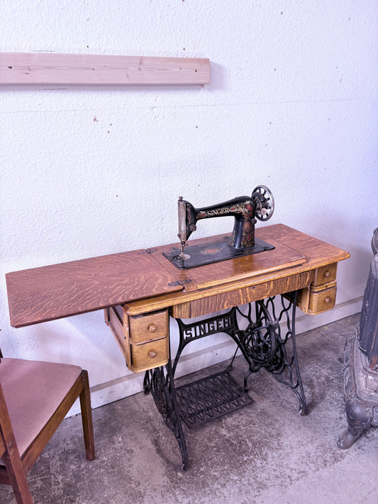 Vintage Singer Sewing Machine with Cabinet