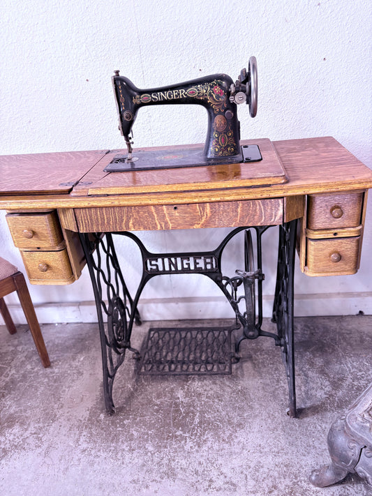 Vintage Singer Sewing Machine with Cabinet