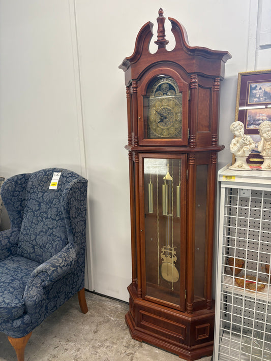 Grandfather Clock (Battery Ran)